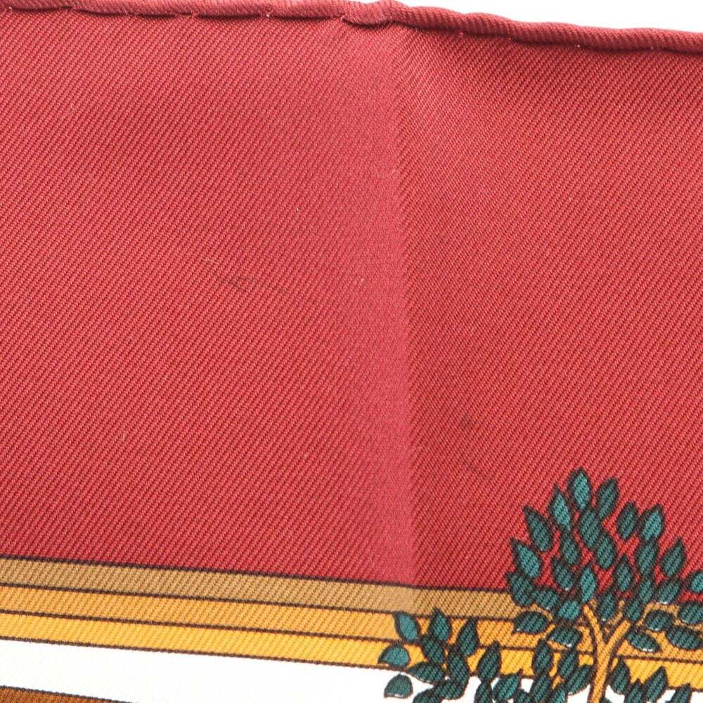 HERMES White Silk Scarf - Picture 4 of 4